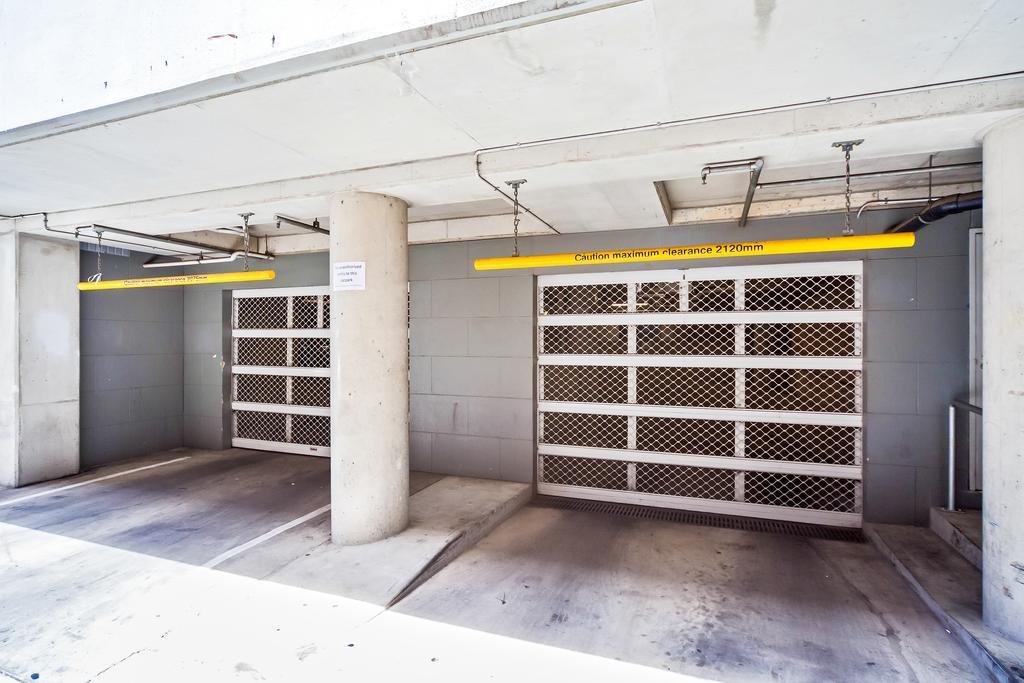 York Apartments أدليد المظهر الخارجي الصورة