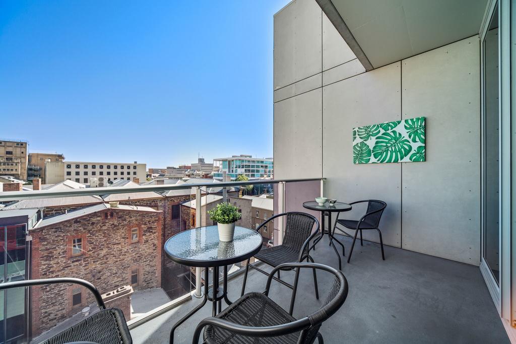 York Apartments أدليد المظهر الخارجي الصورة