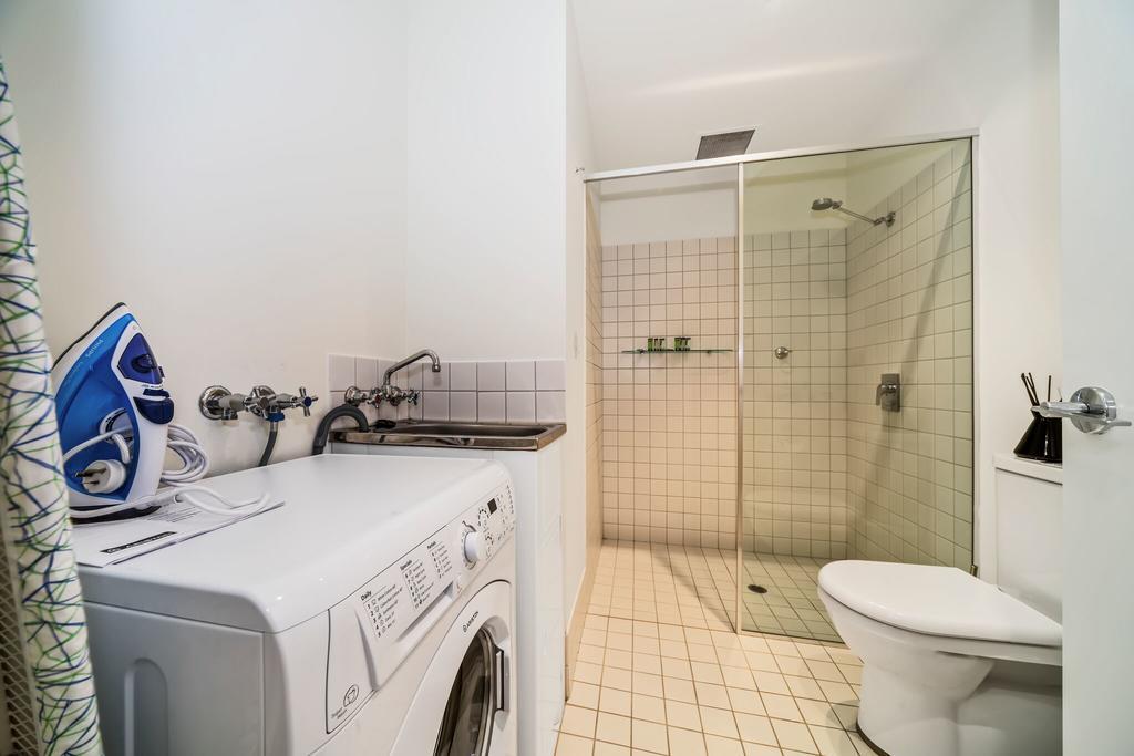 York Apartments أدليد المظهر الخارجي الصورة