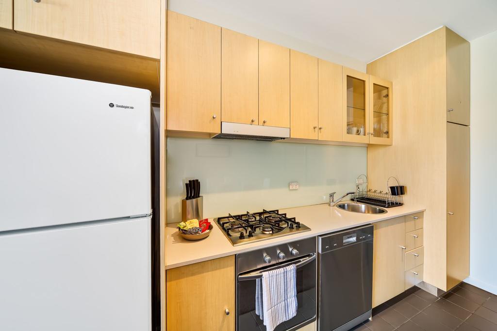 York Apartments أدليد المظهر الخارجي الصورة